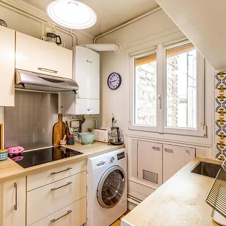 Guestready - Charming Classic-style Paris