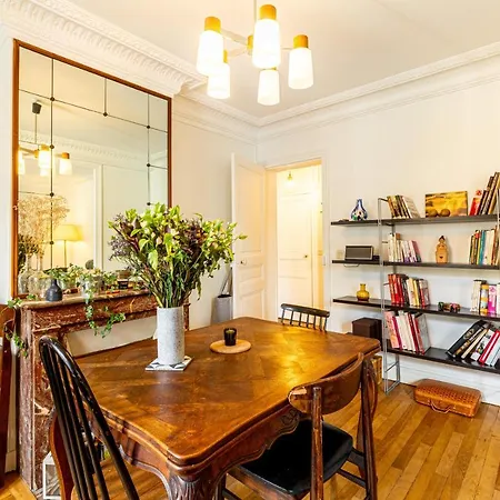 Guestready - Charming Classic-style Apartment Paris